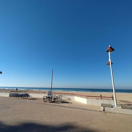 Ferienwohnung Encantador Apartamento Frente A La Playa Victoria Cádiz Exterior foto
